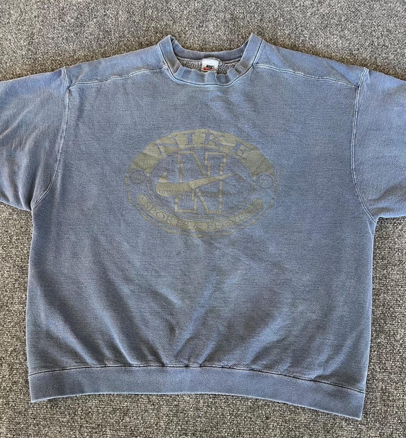 Nike VTG Sweatshirt Blue Green “Sports & Fitness” Screen Print Distressed Y2K bild 13