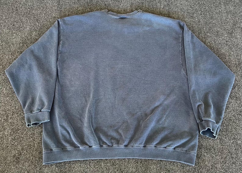 Nike VTG Sweatshirt Blue Green “Sports & Fitness” Screen Print Distressed Y2K bild 2