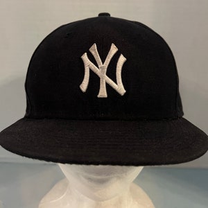 New York Yankees Hat New Era 59Fifty Cool Base Blue 7 3/8 Polyester