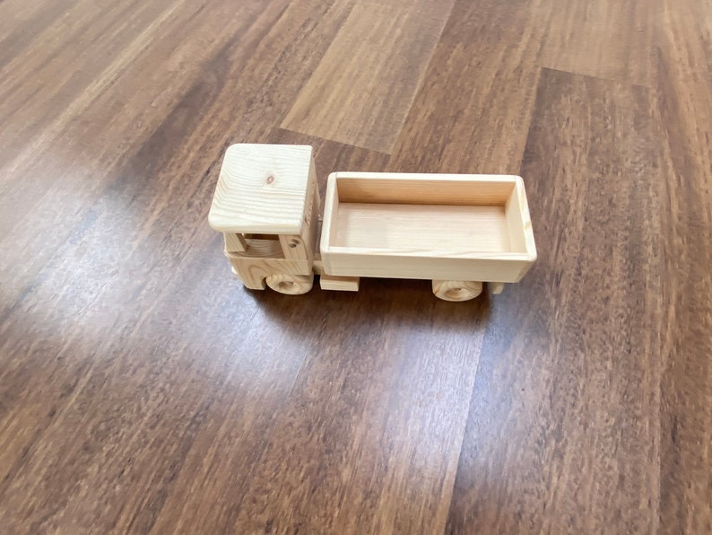 Hila, the wooden straight toy truck with a peg man driver low walls image 5