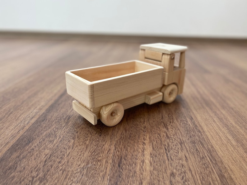 Hila, the wooden straight toy truck with a peg man driver low walls image 4