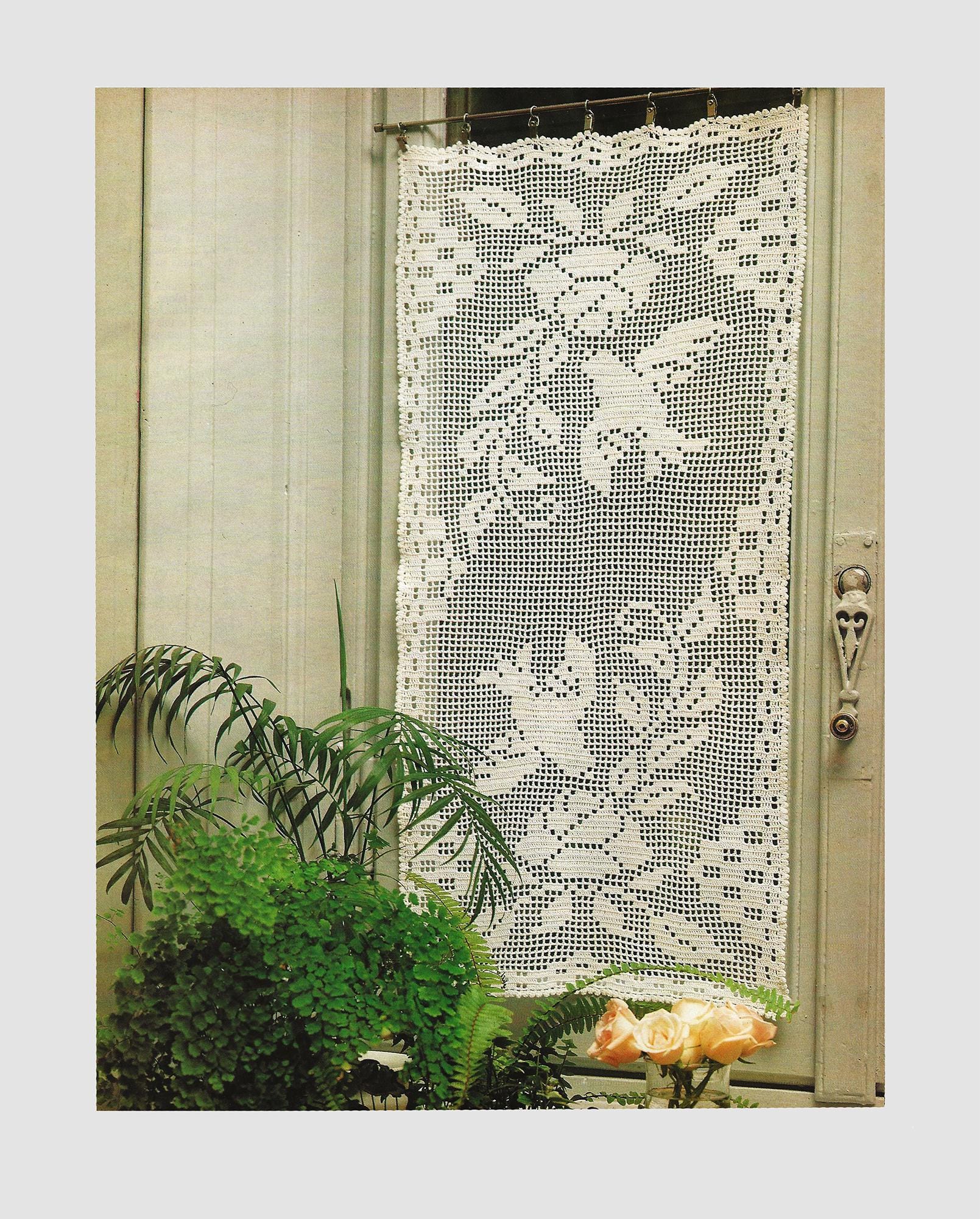 39 Beautiful Crochet Curtain Patterns to Dress Your Windows 23 Crochet Curtains Cafe style