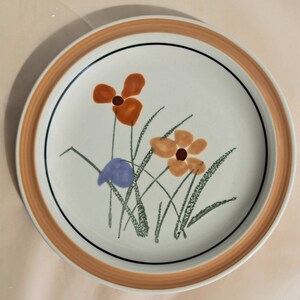 Vintage Sammlerstück &quot;Day Dreams&quot; von INTERNATIONAL Doodles Hand designed Blumen Speiseteller