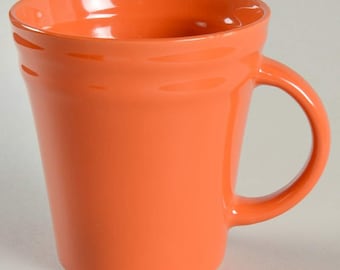 Grande MUG à café de style double crête et de couleur orange par Rachael Ray