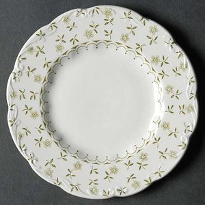 Forget Me Not-Green Bread Butter Plate by J & G Meakin Made In England