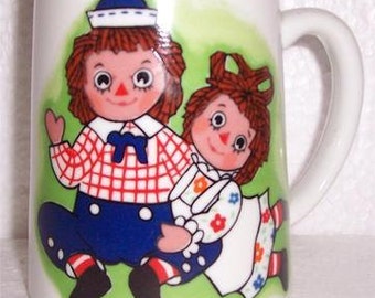 Vintage 1971 "Raggedy Ann & Andy" The Bobbs-Merrill, Co., Inc Ceramic Coffee Mug