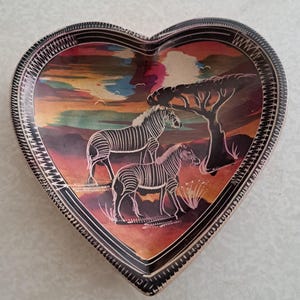 Soapstone Kisii Hand Carved & Designed &quot;Africa Zebra&quot; Safari Collectible Art. Made in Kenya