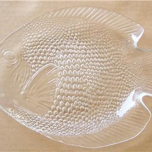 Arcoroc Clear Pressed Glass Art Fish Dinner Servering Plate -Made In France