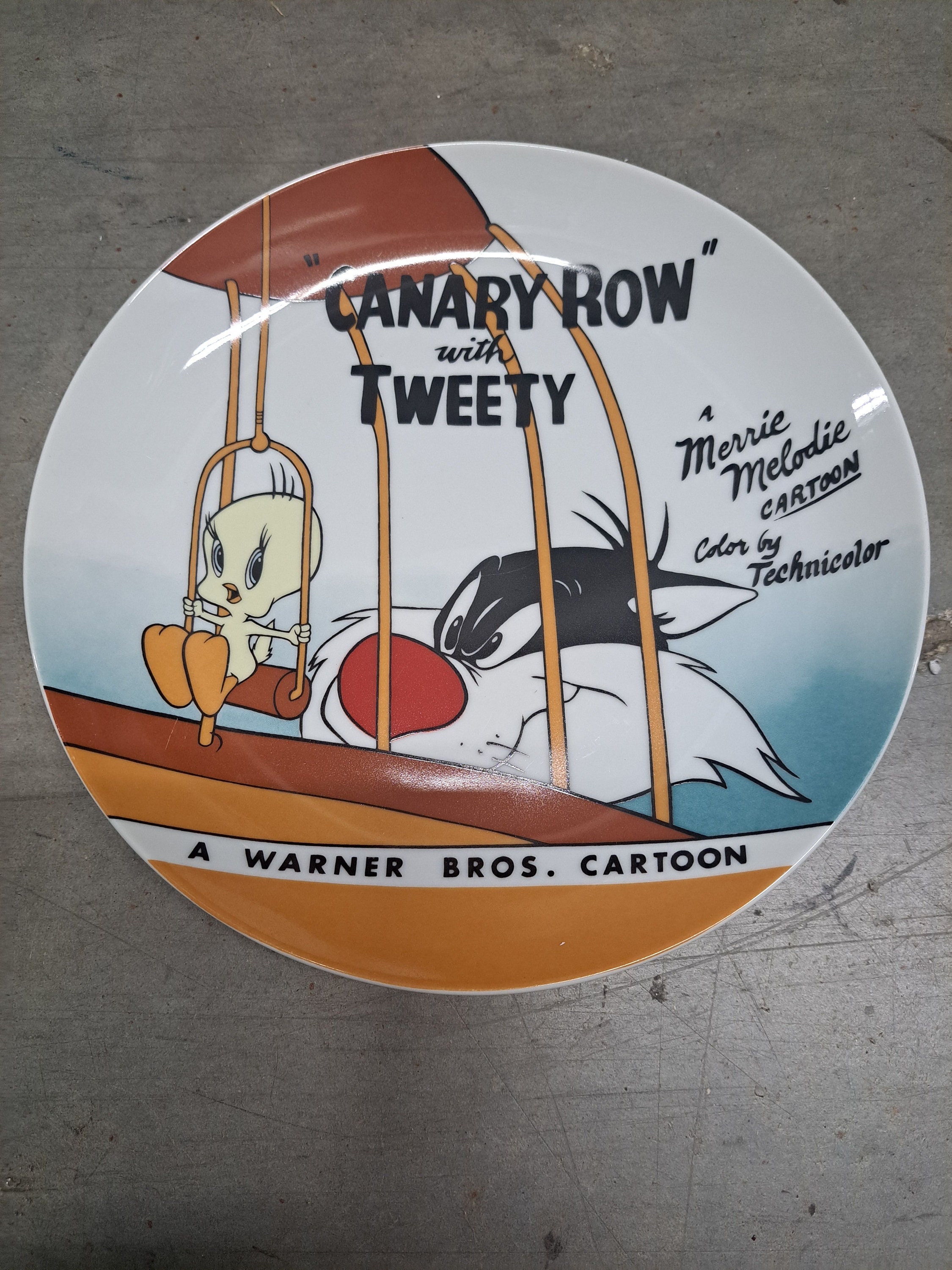 1994 Looney Tunes Tweety Bird Plate: Warner Bros. Canary Row