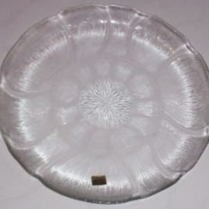 Arcoroc Clear Glass &#39;&#39;Raised Fleur Petal Leaves&quot; Design by ARCOROC -New- Made In France 10. 1/4&#39;&#39;