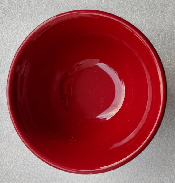 Mainstays Plastic Serving Bowls with Lids Round, Set Of 4, Dark Red &  Green, NEW