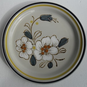 Vintage 1970&#39;s 12&quot; Chop Plate/Round  Collectible Platter Masterpiece by ACSONS Collectible 8633 Made In Japan