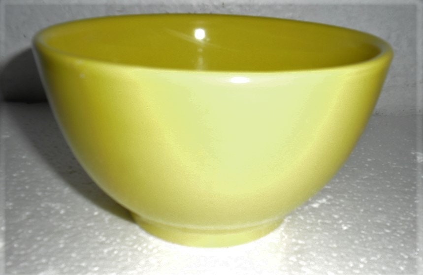 Collectible Coupe Salad/cereal Bowl Looks Like Ikea, Yellow Color