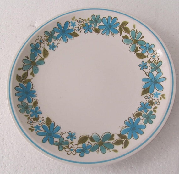 Mikasa Cera Stone Dinner Plate: GIGI Blue Flowers, Made in Japan