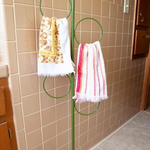 Vintage Towel Stand | Midcentury Towel Stand | Bathroom Towel Stand | Mid Century Bathroom Decor | Retro Bathroom | Ring Towel Rack | Retro