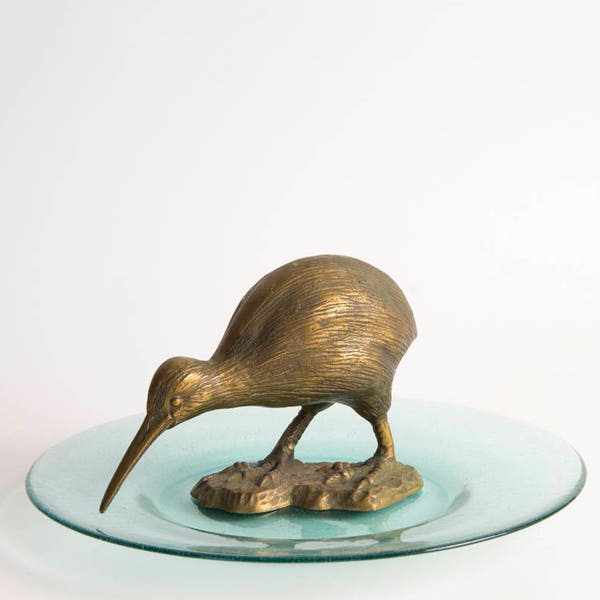 Vintage Brass Kiwi Bird Figurine Brass Animal Decor Brass Beach Decor Brass Accent Piece Brass Bird Brass Shelf Decor