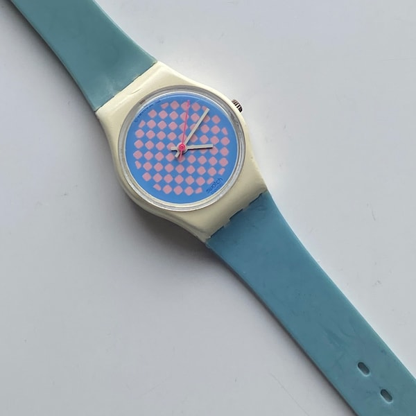 Swatch Watch Vintage 1986 Raspberry Shortcake LW113 25mm ladies new battery excellent condition