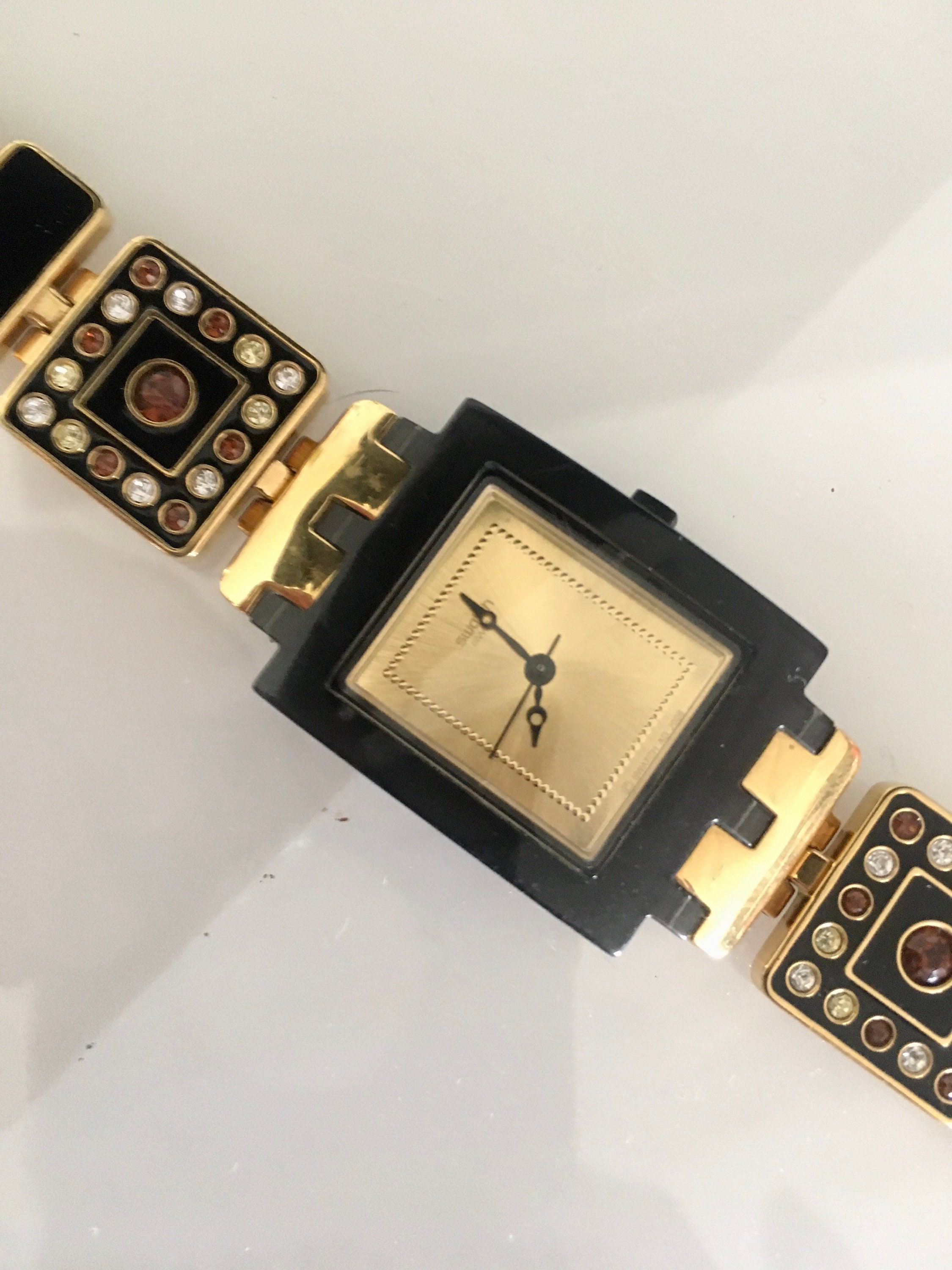 Las mejores ofertas en Relojes de pulsera Cuadrado Swatch mujer