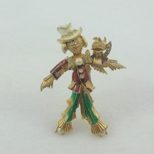 Signed Ciner Gold Tone Enamel Faux Pearl Rhinestone Scarecrow Bird Brooch