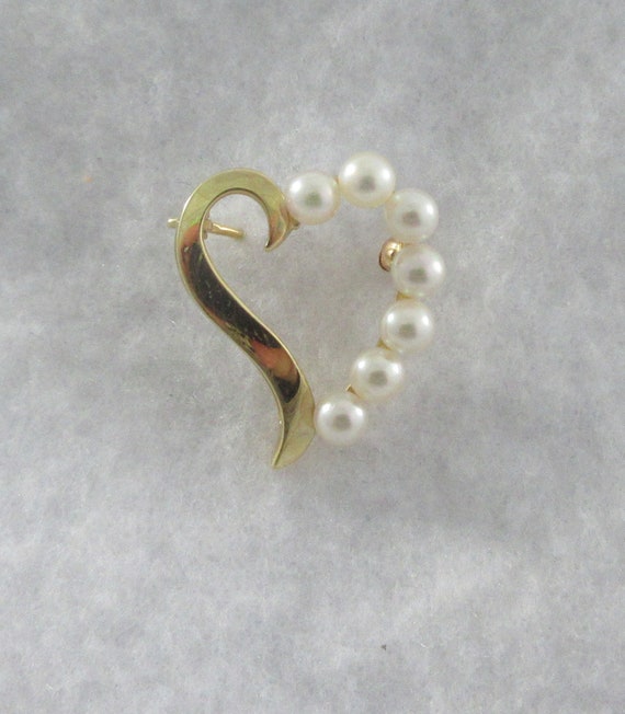 14k Yellow Gold Open Heart Pearls Brooch - image 7