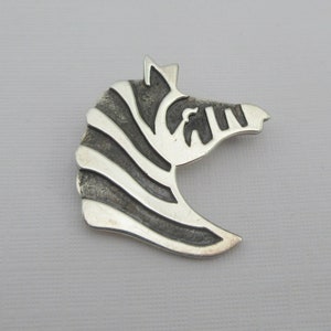 Southwestern Signed AR Sterling Silver Stylized Horse Brooch
