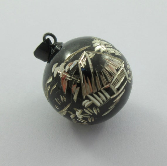 Japanese Blackened Sterling Silver Etched Ball Pe… - image 4