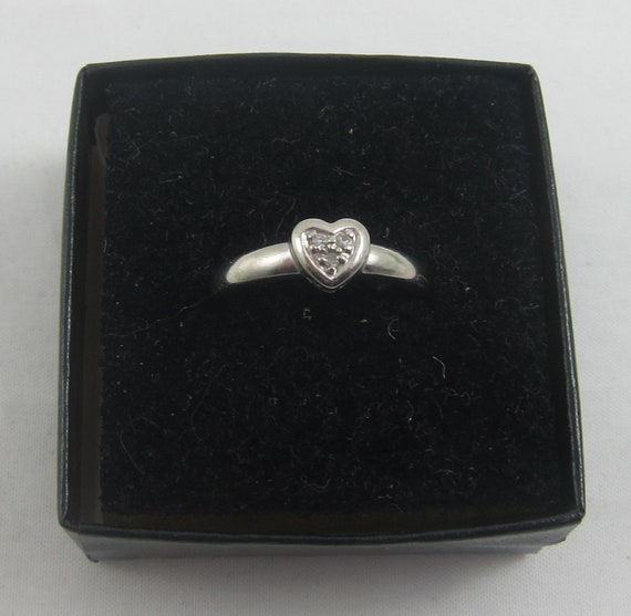 Signed AAJ Delicate 10k White Gold Diamond Heart Ring Size 7.25