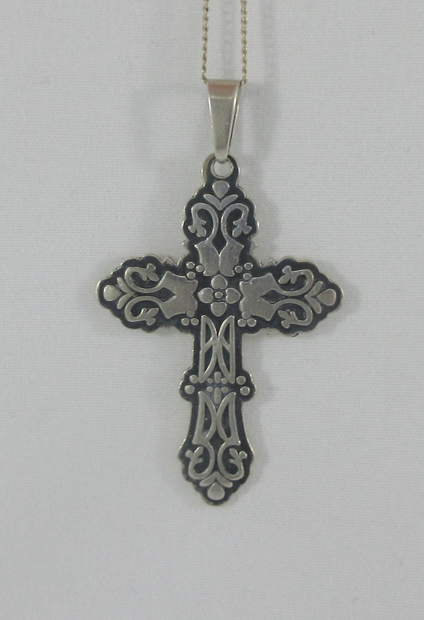 Mexico CII Sterling Silver Ornate Cross Pendant W. Sterling Silver