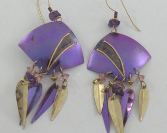 Signed Holly Yashi Gold Tone Amethyst Chip Purple Niobium Floral