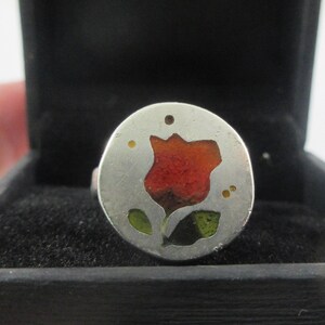 Anillo artesanal de plata de ley con incrustaciones florales, talla 4,25