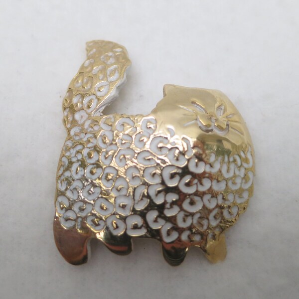 Vintage Signed Ultra Craft Goldtone Persian Cat Pin With Open Cut Work