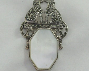 Broche contemporaine en bambou et argent sterling N1 de l'artiste En