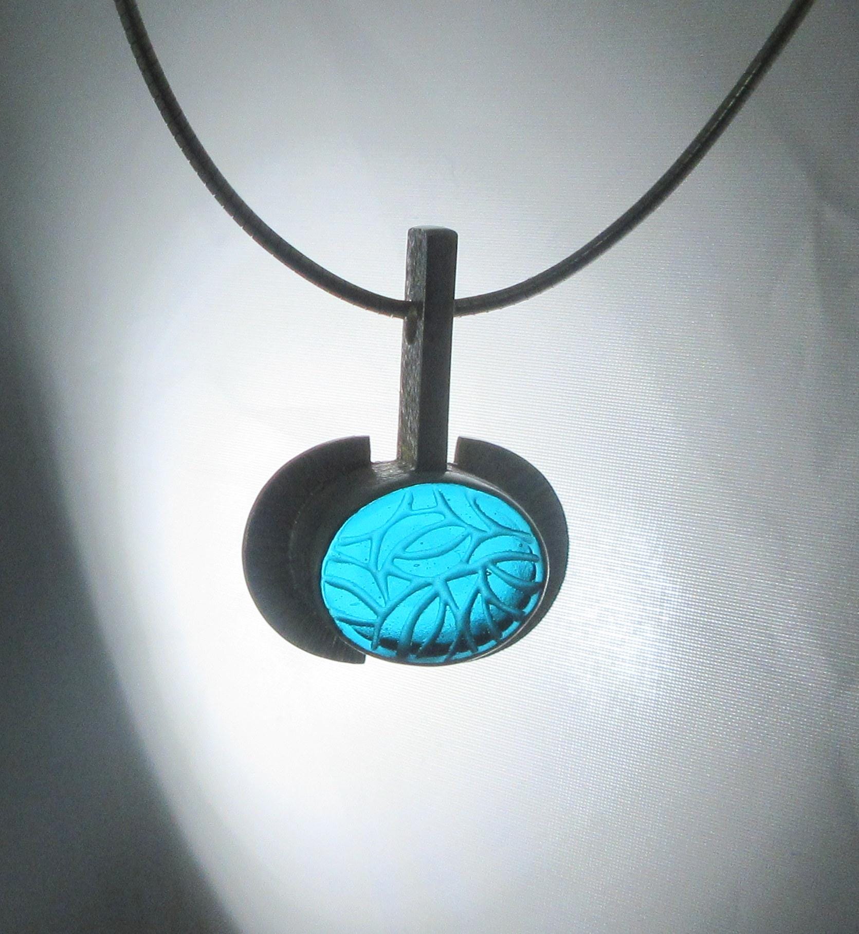 Pendentif Moderniste Vintage - Pâte De Verre Turquoise - Plaqué Argent - Forme Losange - Occasion Parfait état