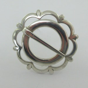 Sterling Silver Norwegian Solje Round Open Floral Brooch Pin