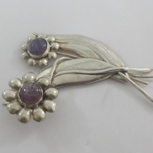 Énorme broche en argent sterling avec fleurs d&#39;améthyste du début du Mexique