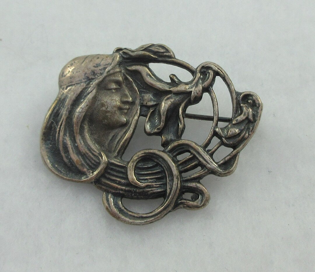 【MURRAL】 cover brooch (Silver) ブローチ Filigree Spun Silver Japanese Saltwater Akoya Cultured Pearl