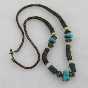 Southwestern Graduating Shell Heishi Turquoise Beads Necklace