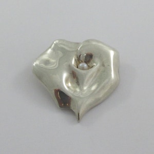 MFA Museum of Fine Arts Sterling Silver Calla Lily Floral Pearl Brooch