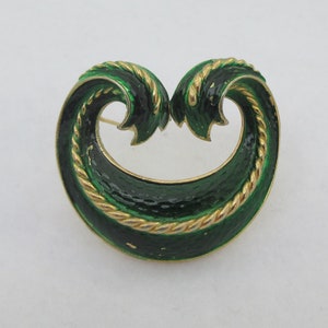Trifari Gold Tone Green Enamel Swirl Brooch- As it is