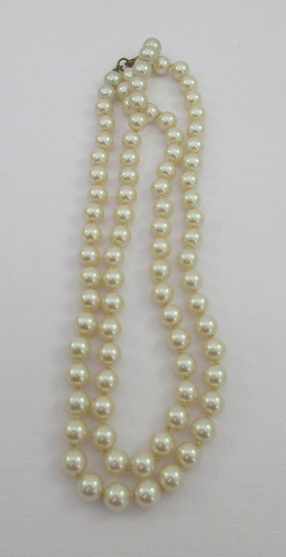 Hand Knotted Signed Miriam Haskell Faux Pearl Nec… - image 7