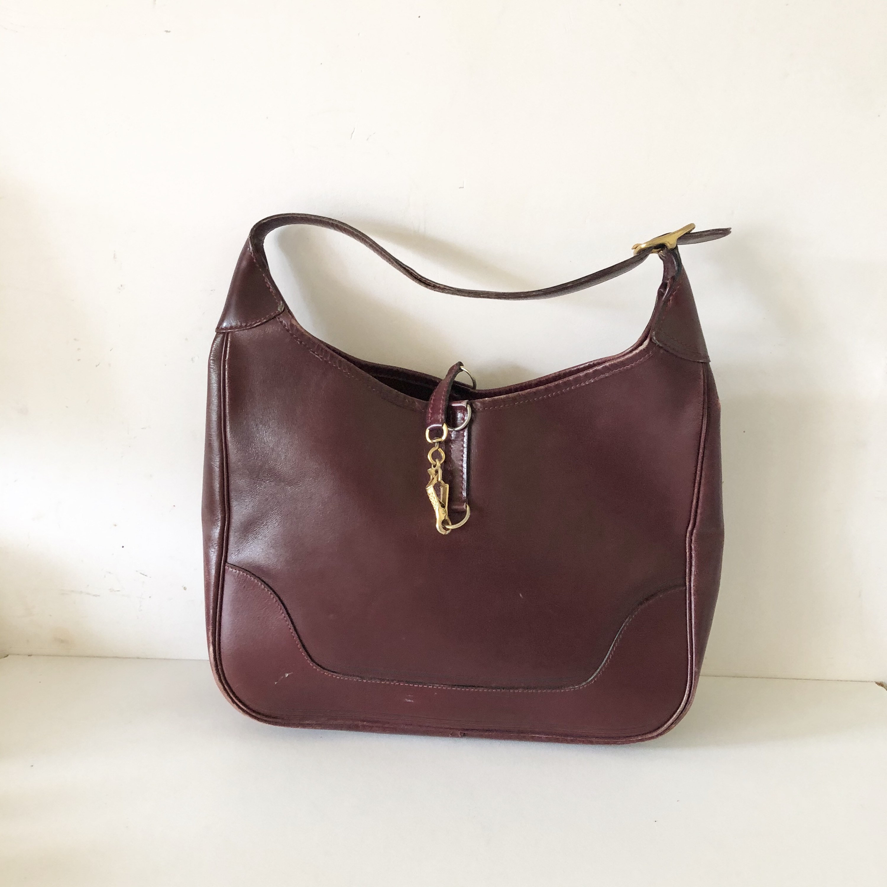 Trim leather handbag Hermès Burgundy in Leather - 37382420