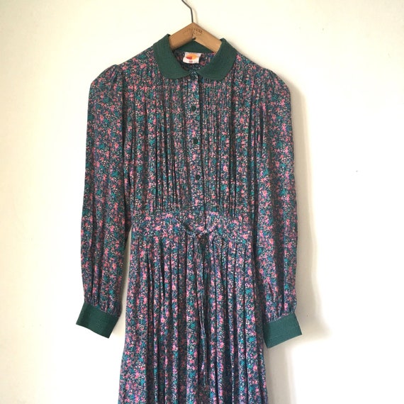 Vintage René Derhy Ditsy Floral dress • made in In