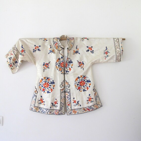 Antique 1930s Asian 100% silk Kimono jacket hand