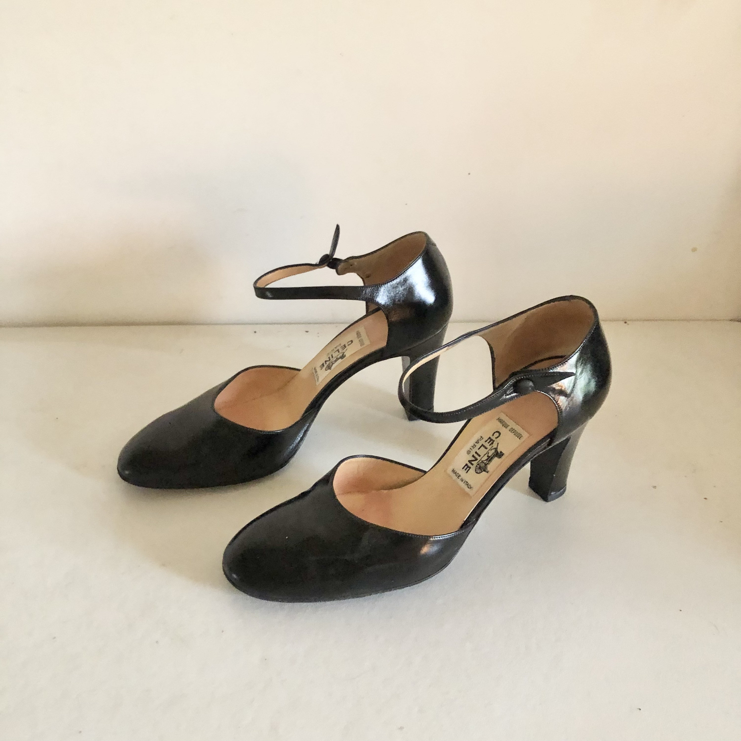 LOUIS FERAUD Black Suede Vintage Heels  Vintage heels, Black suede, Louis  feraud