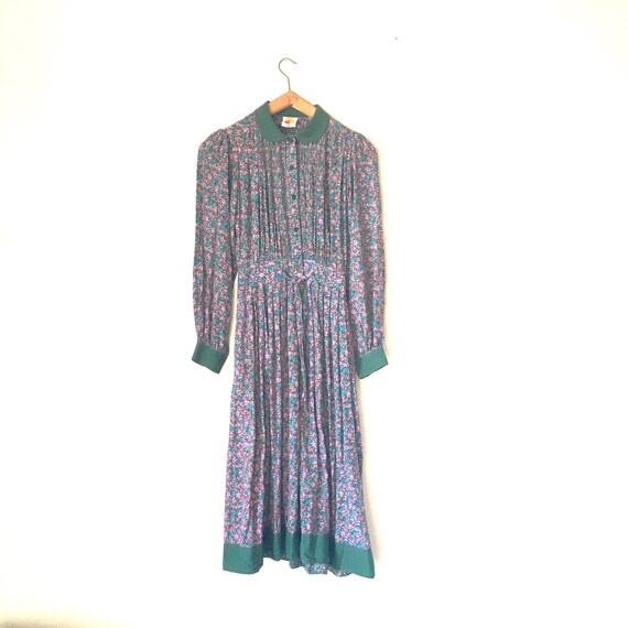 Vintage René Derhy Ditsy Floral dress • made in In
