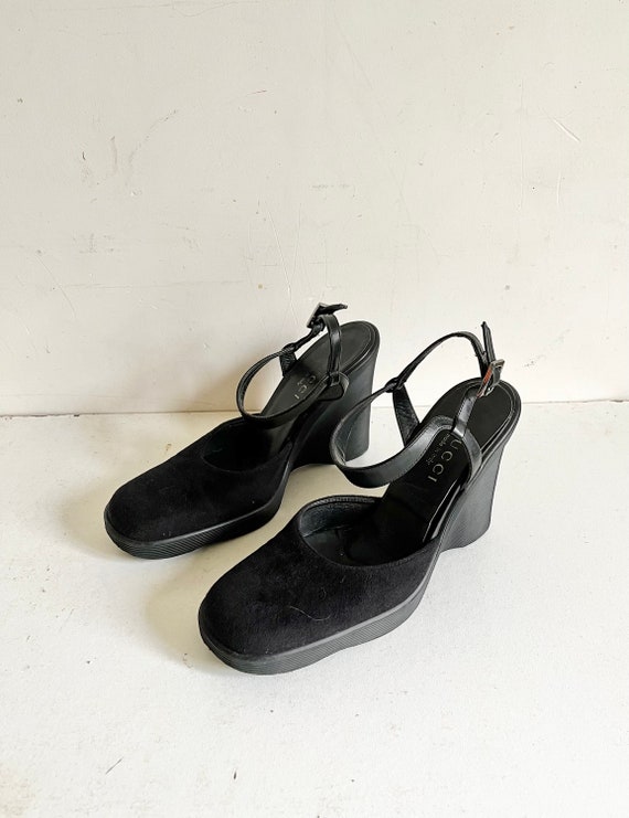 Best 90s & Y2K Style Platform Shoes Slides & Mary Janes
