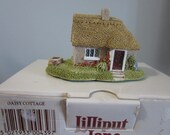 LILLIPUT LANE, Daisy Cottage, small house figurine, original box, Deeds included, base 3 quot x2 quot