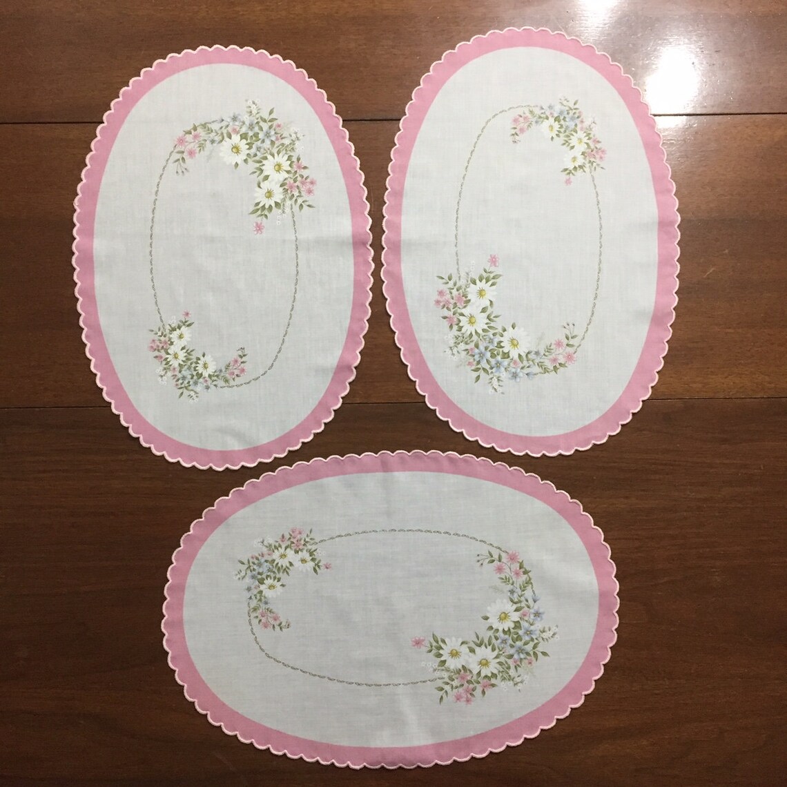 3 x oval placemats 18 x 12 inches pink border white pink Etsy
