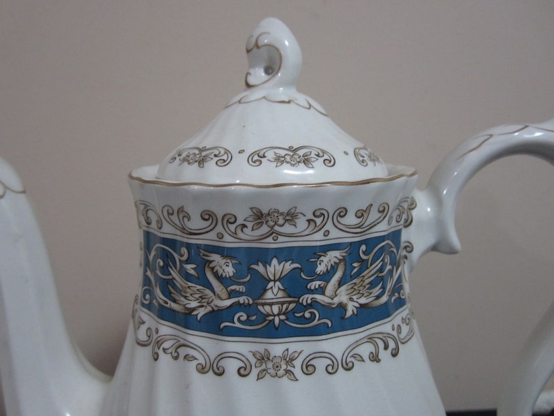holds 6 cups teal and light brown with birddragon decoration teapot 9 inches tall England white swirl pot Myott Rialto Coffee Pot
