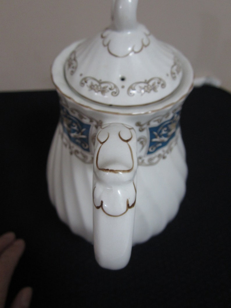 holds 6 cups teal and light brown with birddragon decoration teapot 9 inches tall England white swirl pot Myott Rialto Coffee Pot